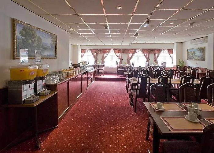 Ozo Cordial Hotel 3*