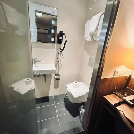 מלון Ozo Cordial 3*