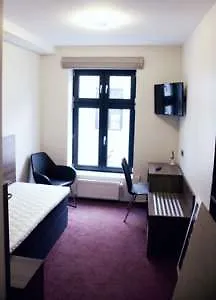 كورديال دام سكوار فندق