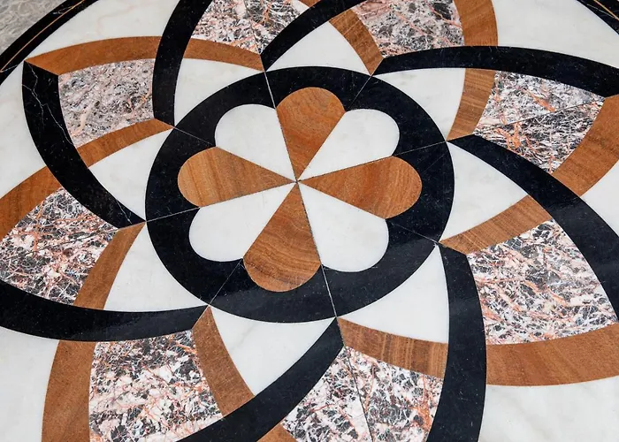 מלון Ozo Cordial 3*