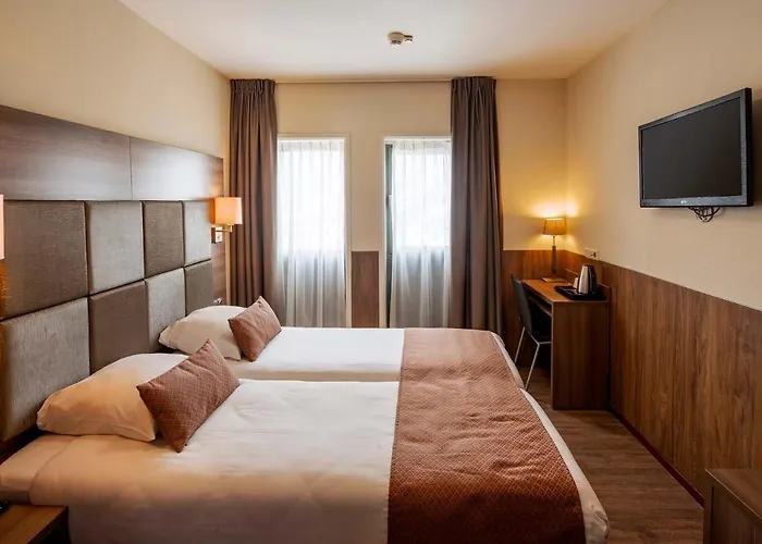 Ozo Cordial מלון